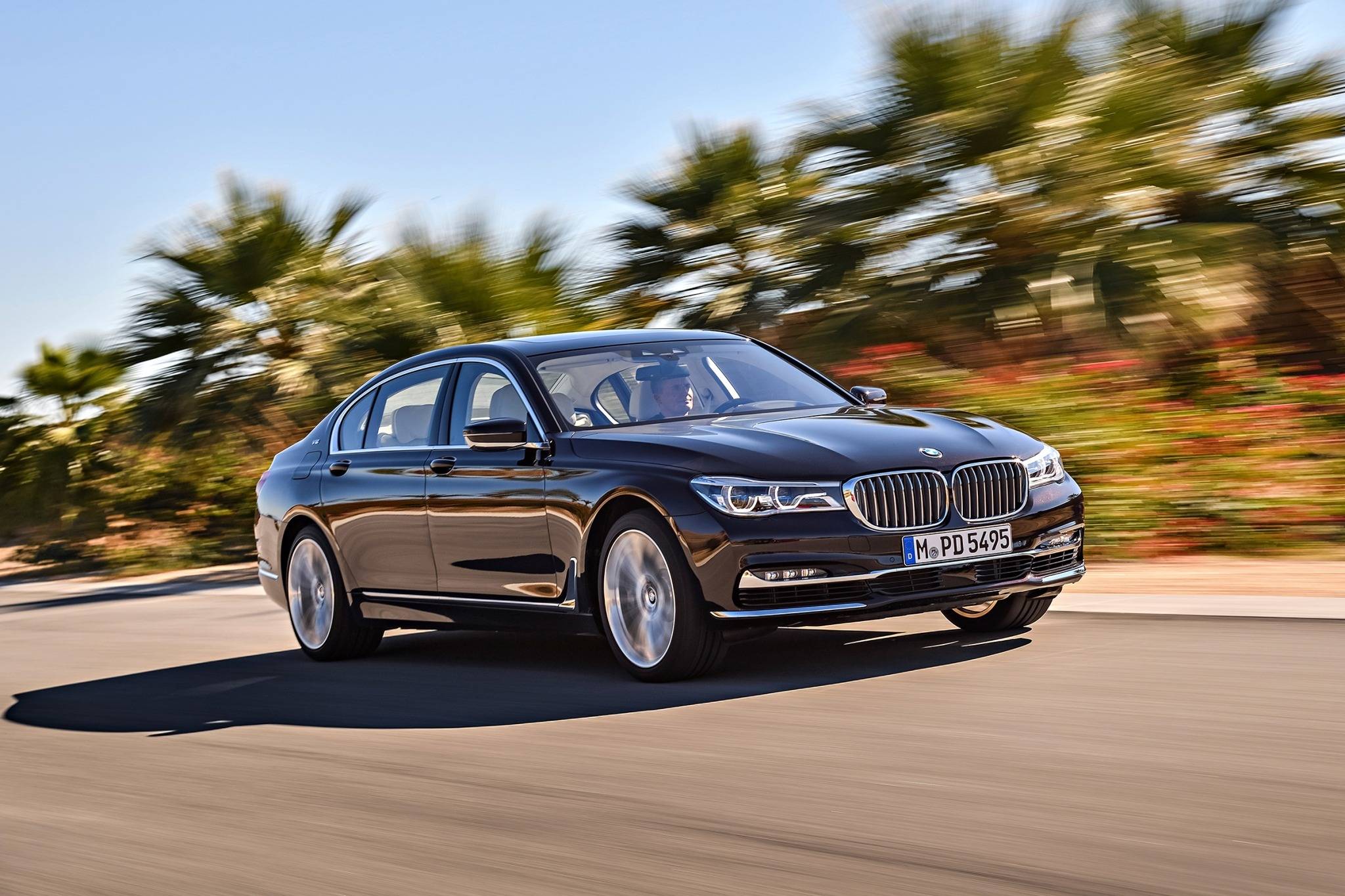 Bmw 7 2018 года